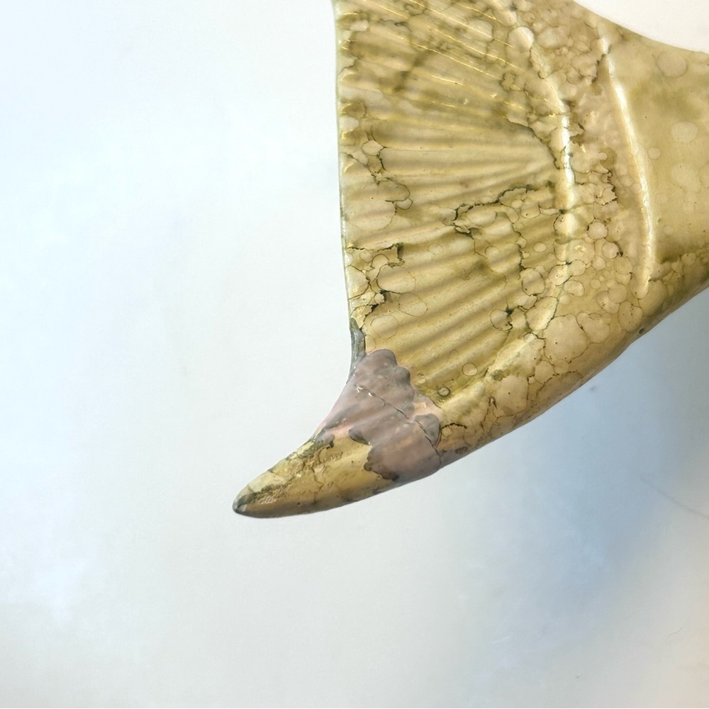 Ceramic Fish Self Table Sitter Repaired - Picture 9 of 9